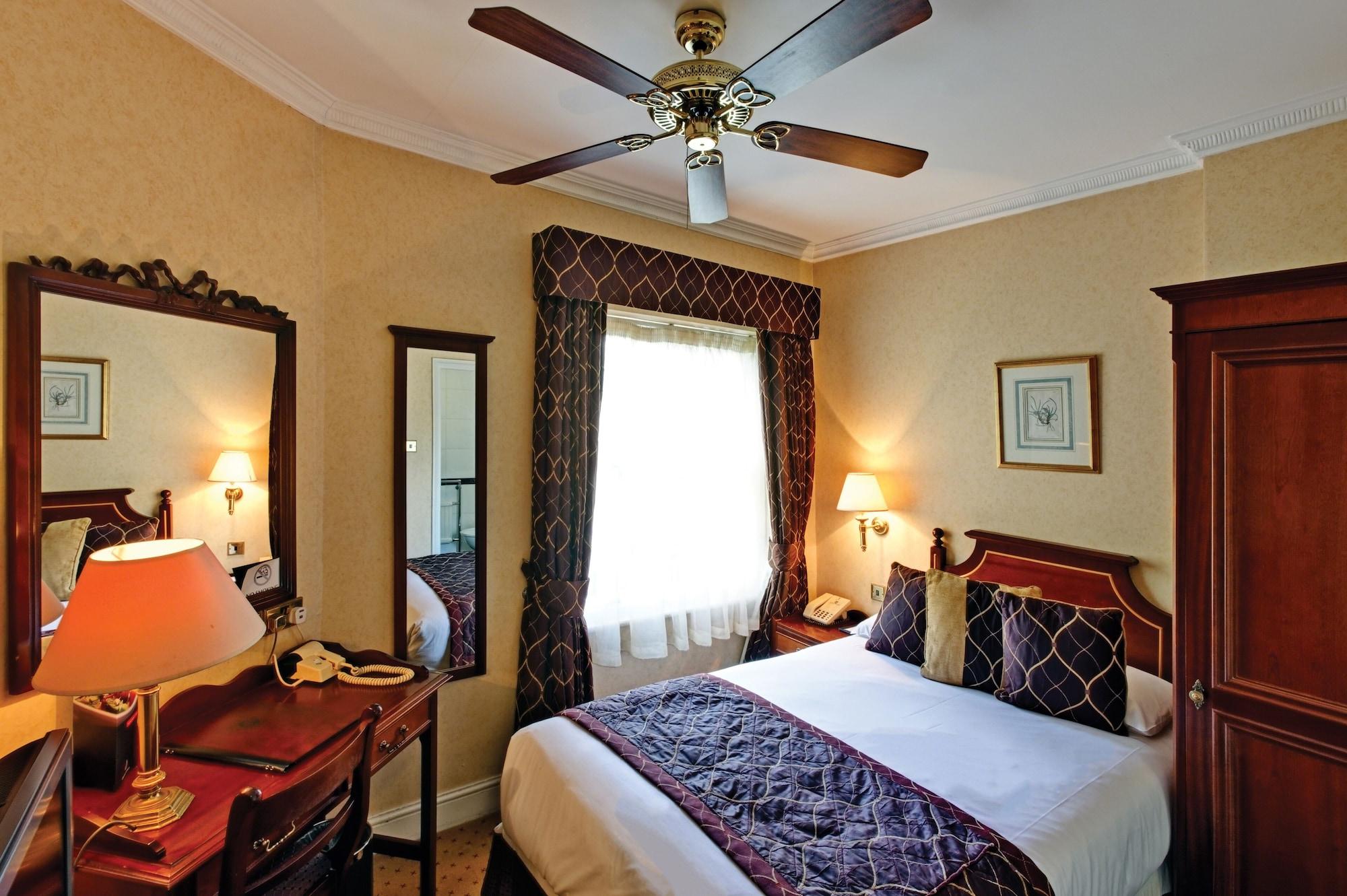 Grange Blooms Hotel Londra Esterno foto