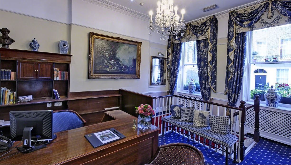 Grange Blooms Hotel Londra Esterno foto