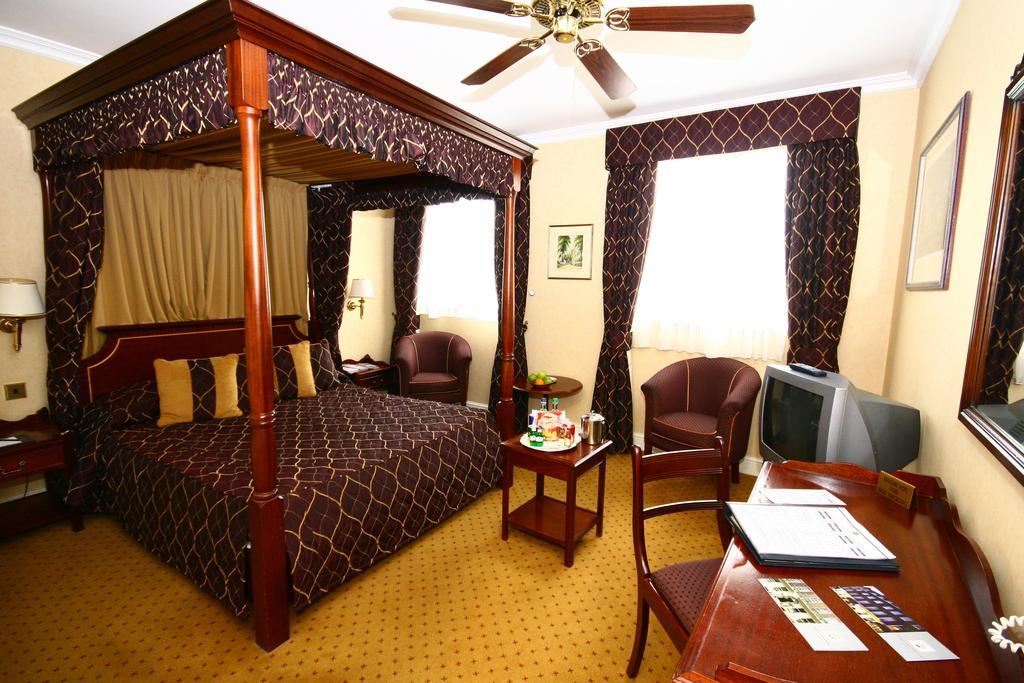 Grange Blooms Hotel Londra Esterno foto